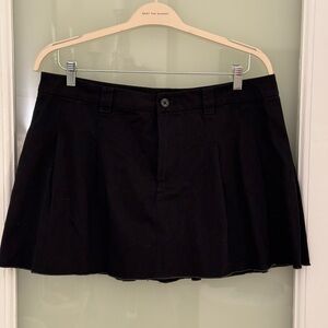 H&M Black Mini Skirt